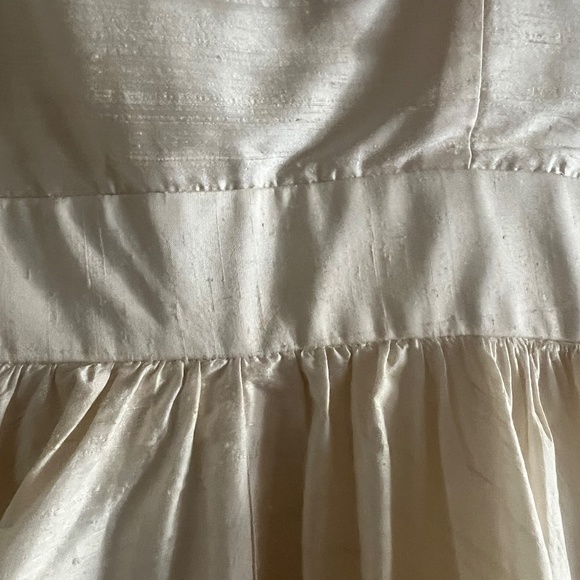 Nicole Miller Ivory Retro Silk Tea Length Wedding/Bridal Dress